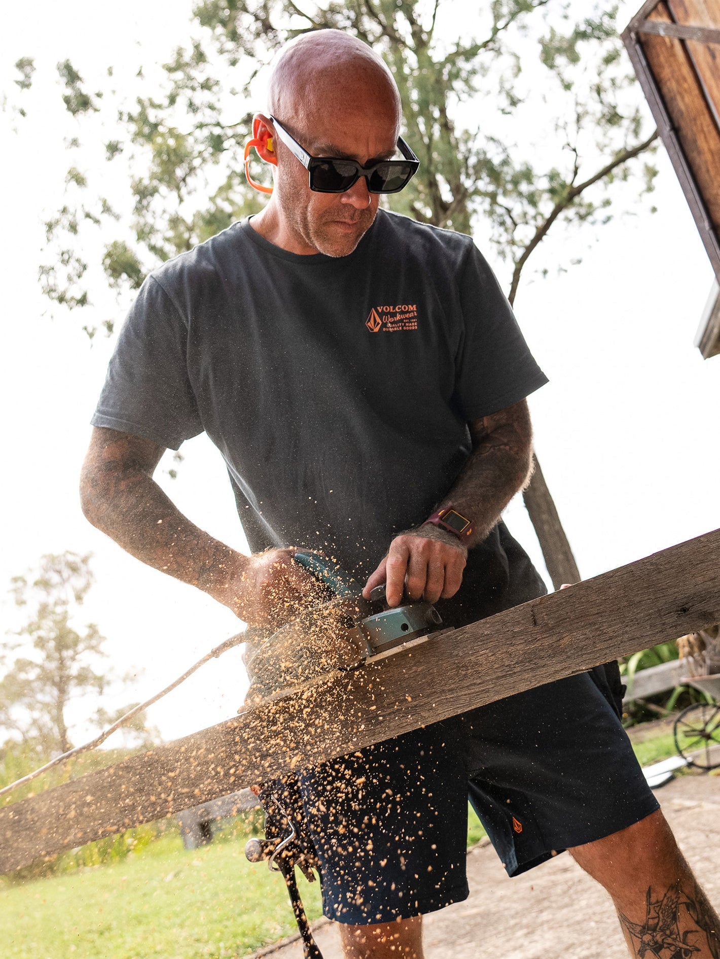 Men's Volcom Workwear Short Sleeve Tee - Image 9