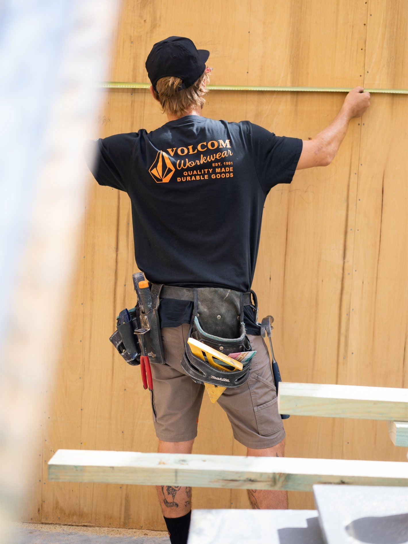 Men's Volcom Workwear Short Sleeve Tee - Image 11