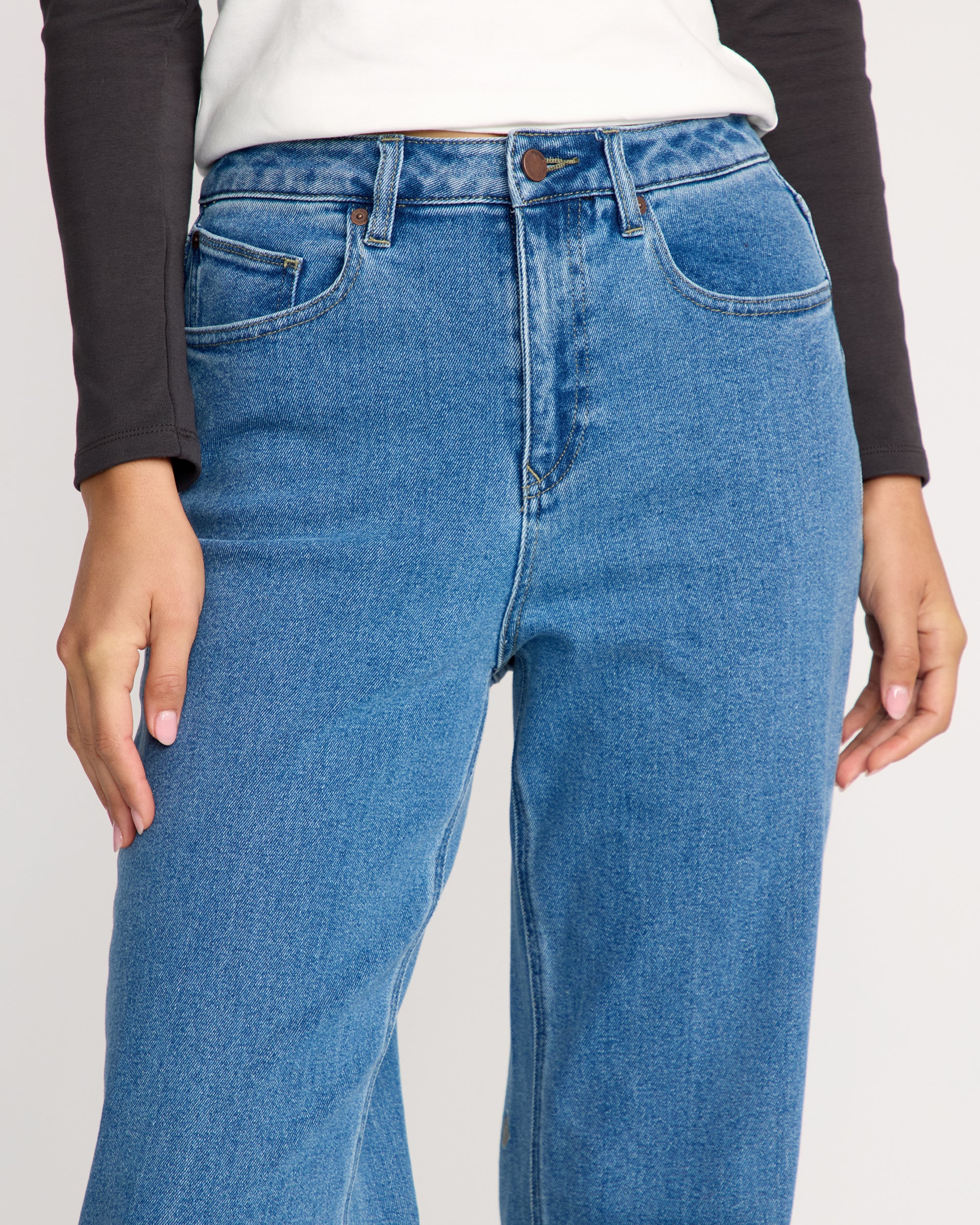 Women's Stoned Boyfriend High Rise Jeans - Image 6